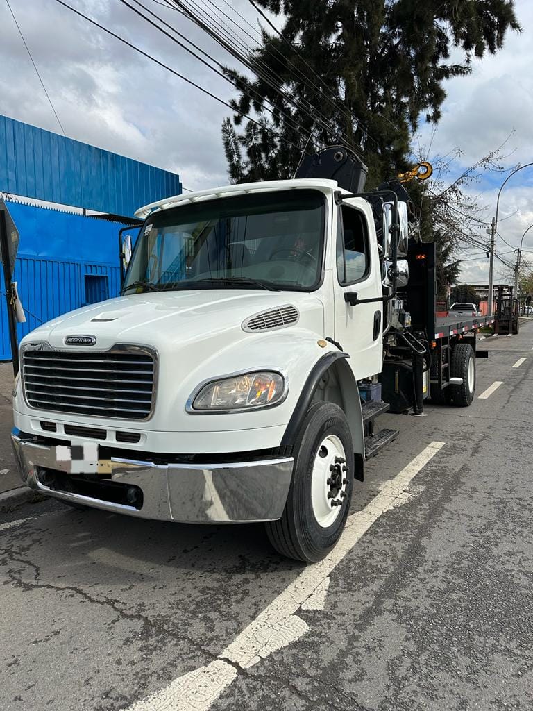 FREIGHTLIMER M2 106 2015